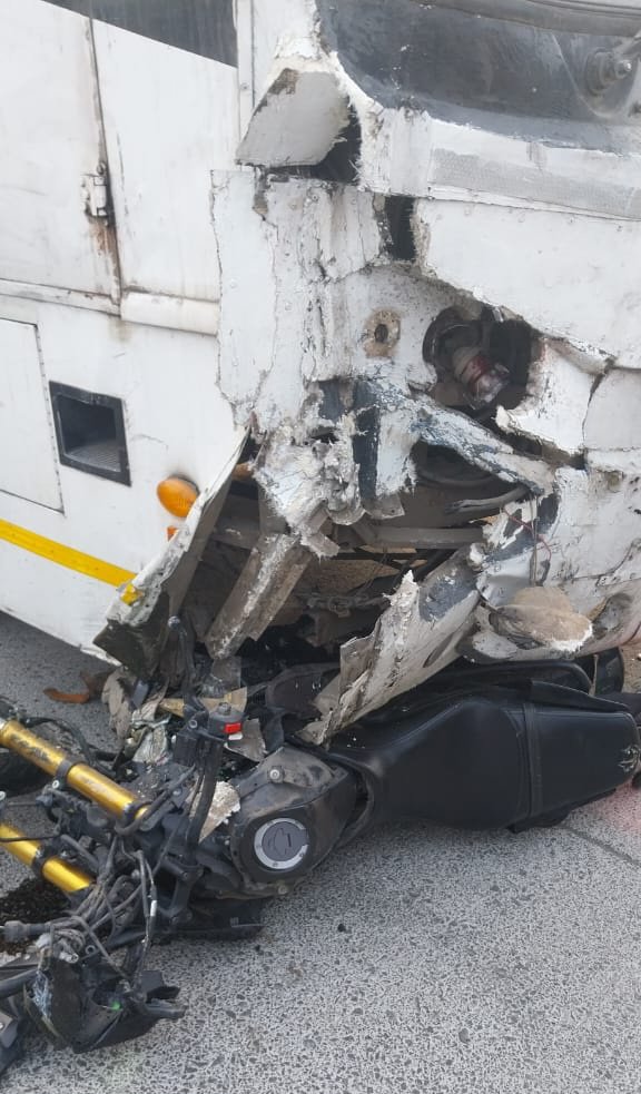 मेंदूचा चेंदामेंदा! धाडमध्ये एसटी बसने तिघांना चिरडले