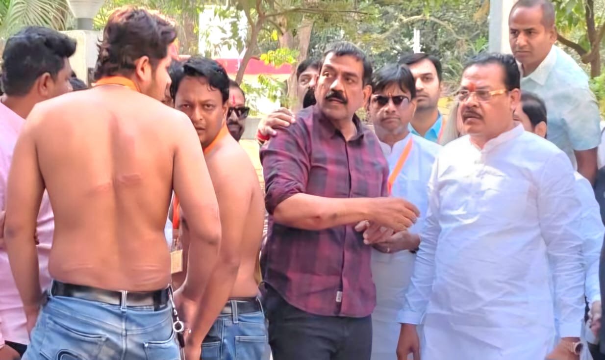 छत्रपती संभाजीनगरमध्ये लाठीचार्ज; माजी महापौरांसह ४ जण जखमी