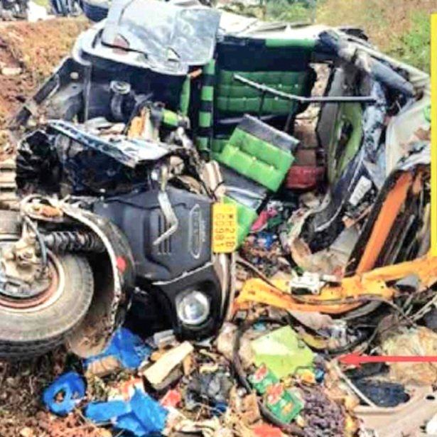 भीषण अपघातात दोघांचा मृत्यू, तर दोघे गंभीर