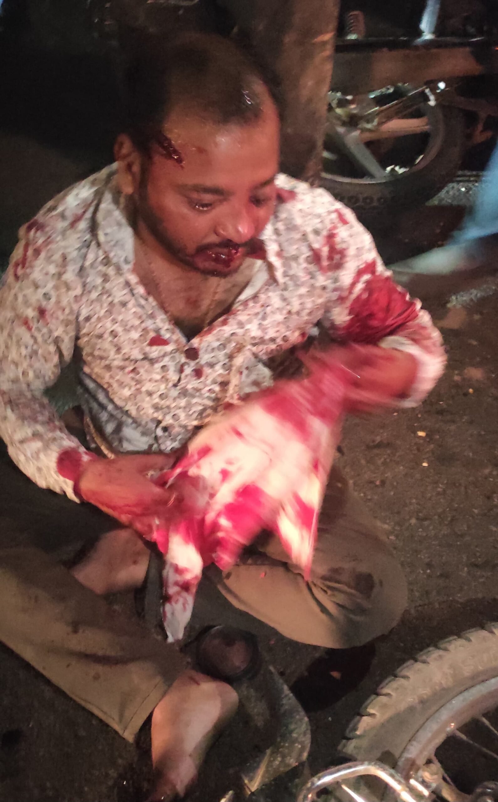 भीषण अपघातात राजूरचा तरुण ठार, तर मुक्ताईनगरचा तरुण गंभीर