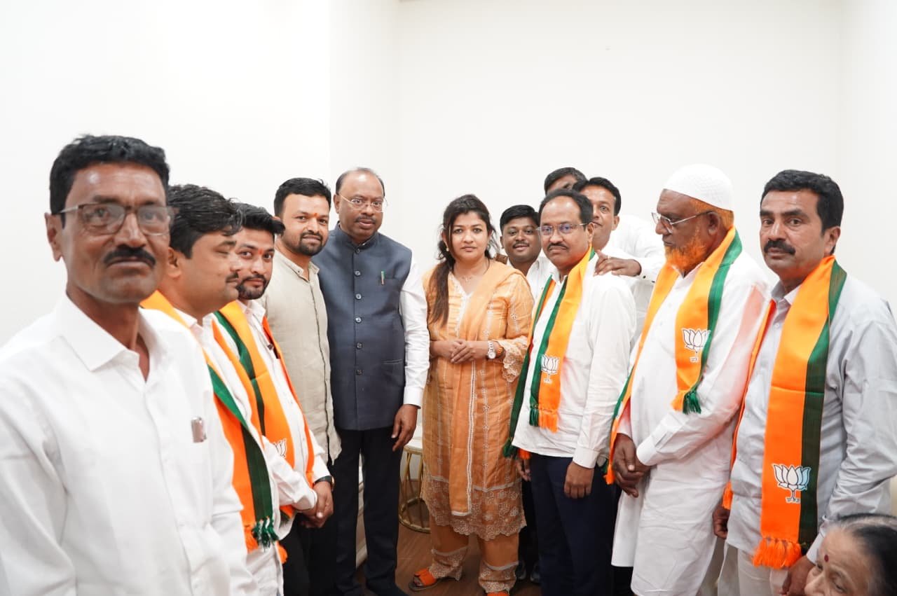 चिखली मतदार संघात काँग्रेस पक्षाला गळती