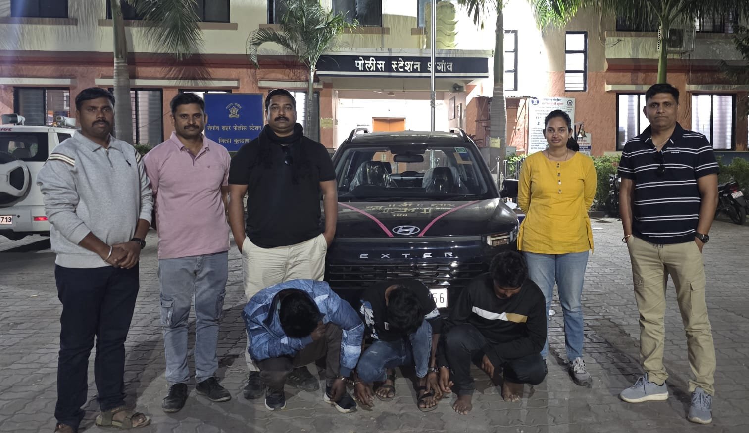 तीन अट्टल घरफोड्यांना “एलसीबी”च्या बेड्या