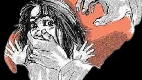 संतापजनक: बारा वर्षांच्या चिमुकलीवर वारंवार लैंगिक अत्याचार