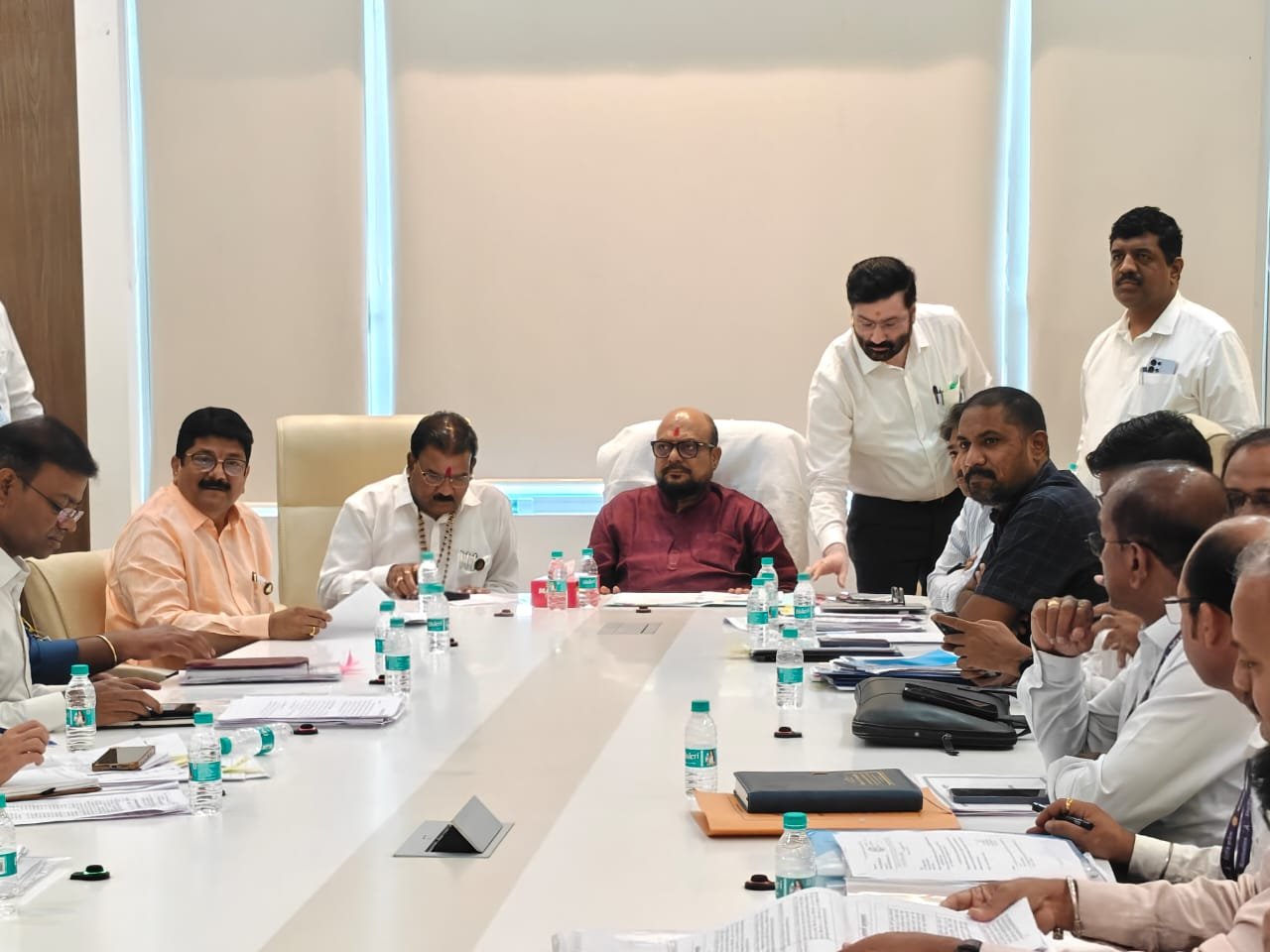 राज्यातील पाणीपुरवठा योजना सोलर सिस्टीमवर होणार : ना. गुलाबराव पाटील यांचा धोरणात्मक निर्णय